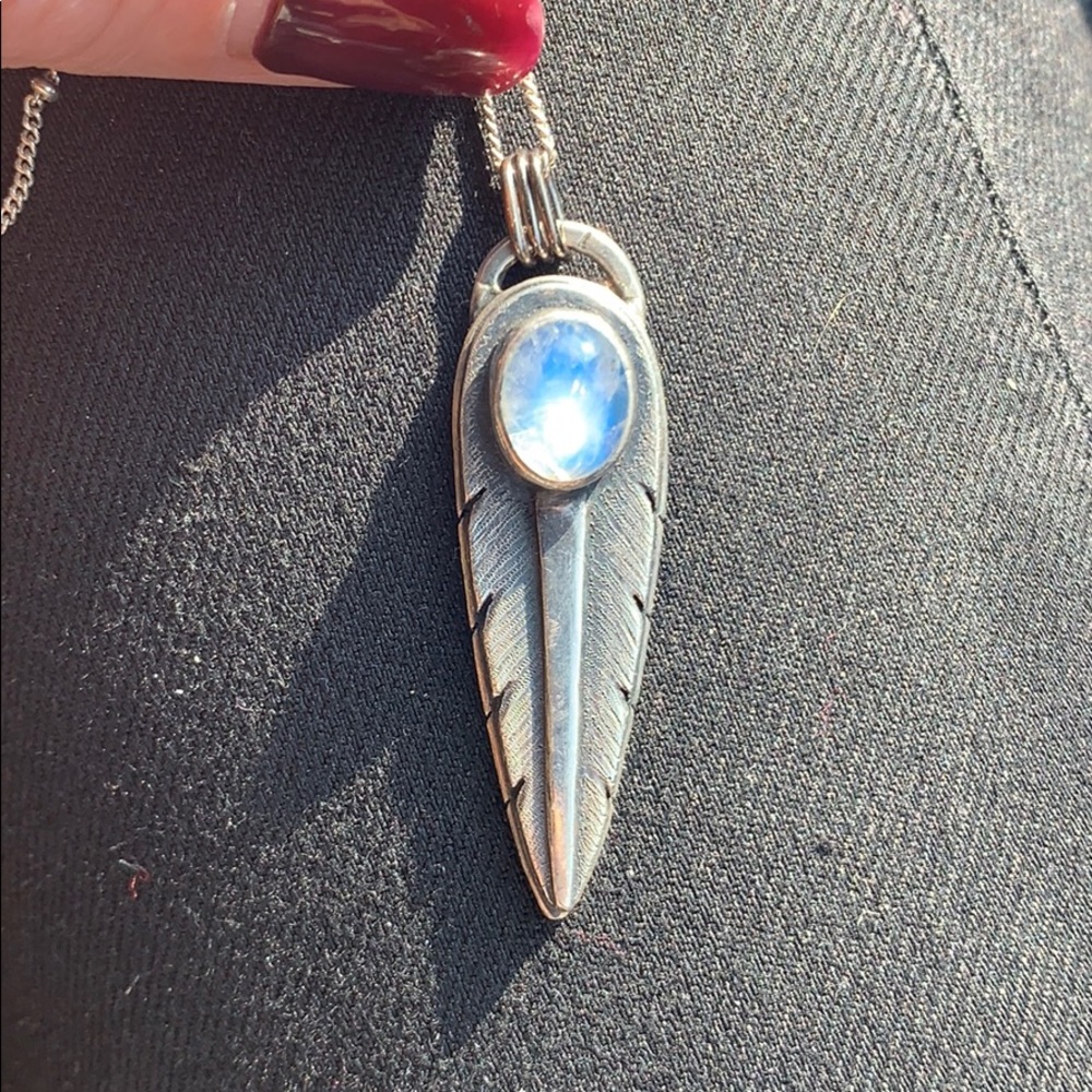 Bearingthorns moonstone pendant